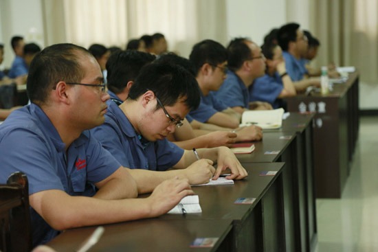 壯闊紅色潮 奮進新時代 金諾紅色專題黨課賦能隆華黨委“三新”新內涵